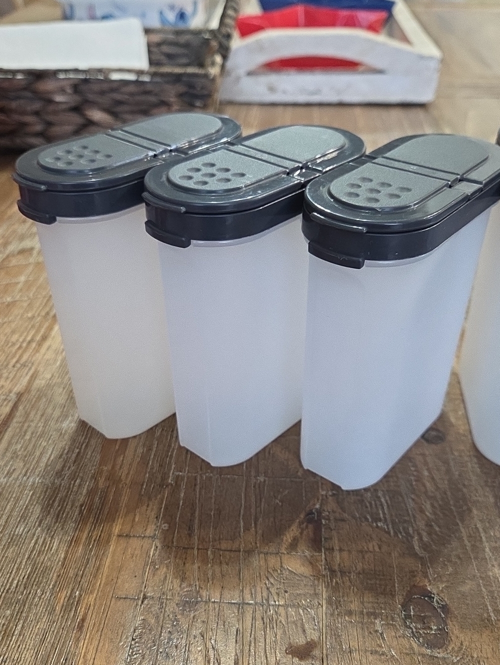 Tupperware Modular Mate Spice Shaker Set Stackable Home Storage & Organization - Picture 4 of 10